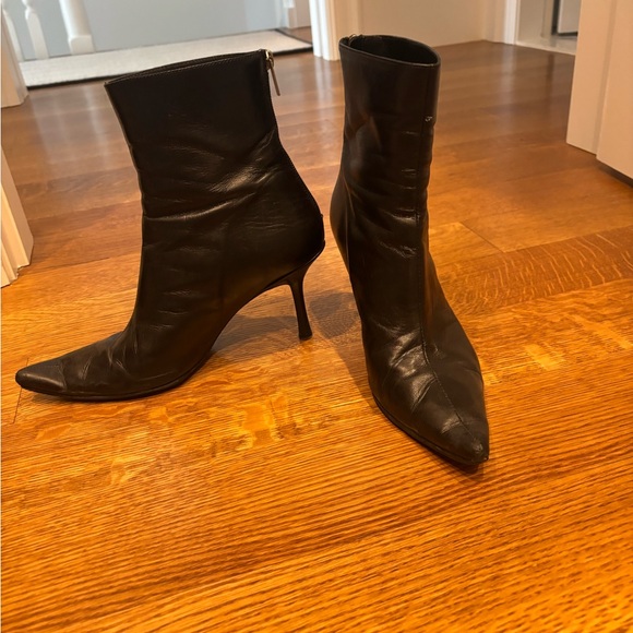 Jimmy Choo Black Leather Heeled Boots 39 stiletto heel pointed toe - Picture 1 of 4